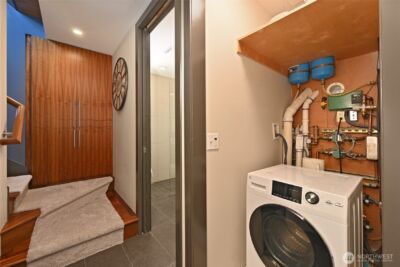 8218 2nd Avenue NE ##B, Seattle, WA 98115 - Photo 32