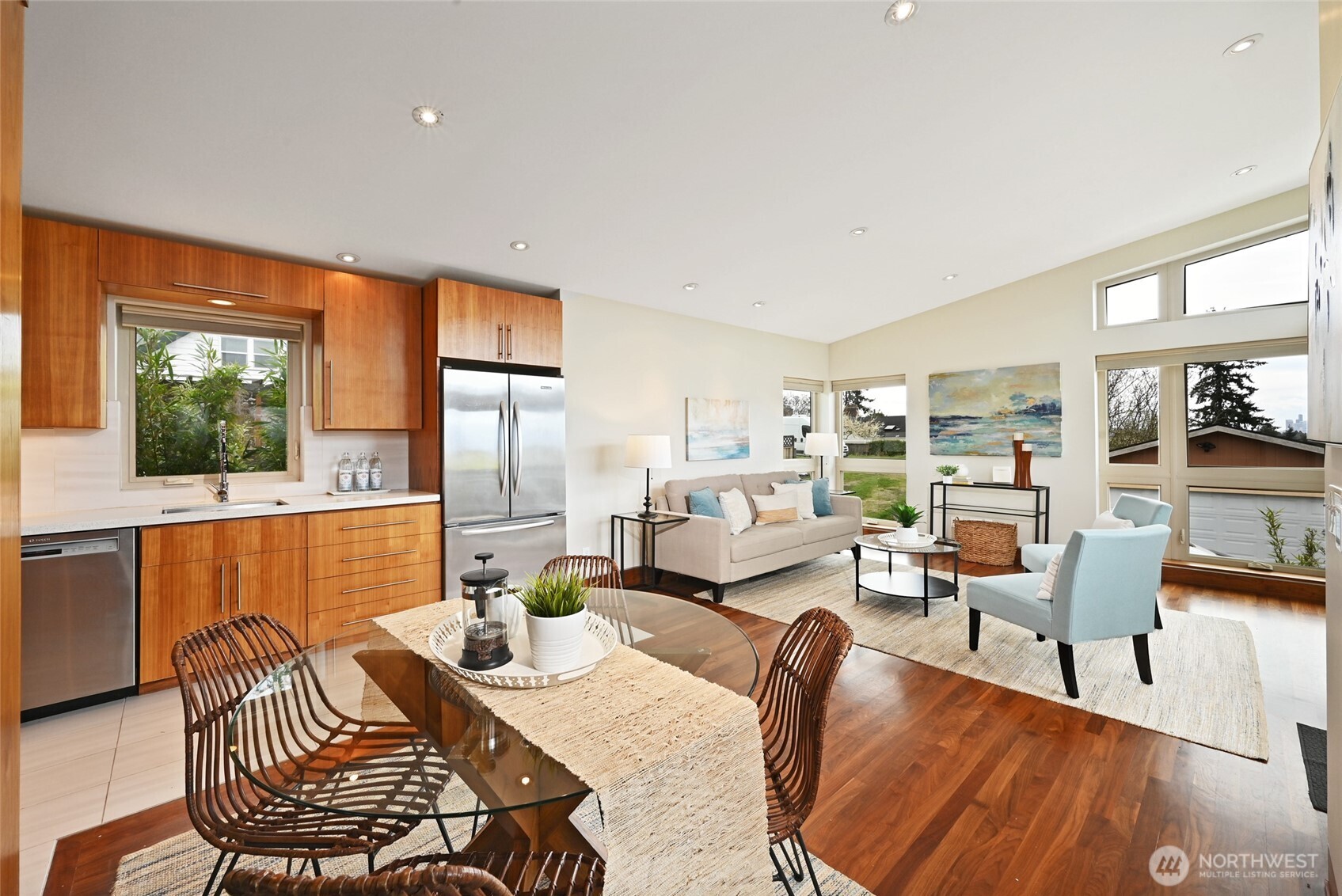 8218 2nd Avenue NE ##B, Seattle, WA 98115