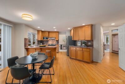 8218 126th Place SE, Newcastle, WA 98056 - Photo 14