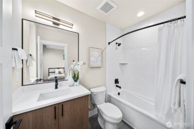 539 NW Juniper Street , Issaquah, WA 98027 - Photo 29