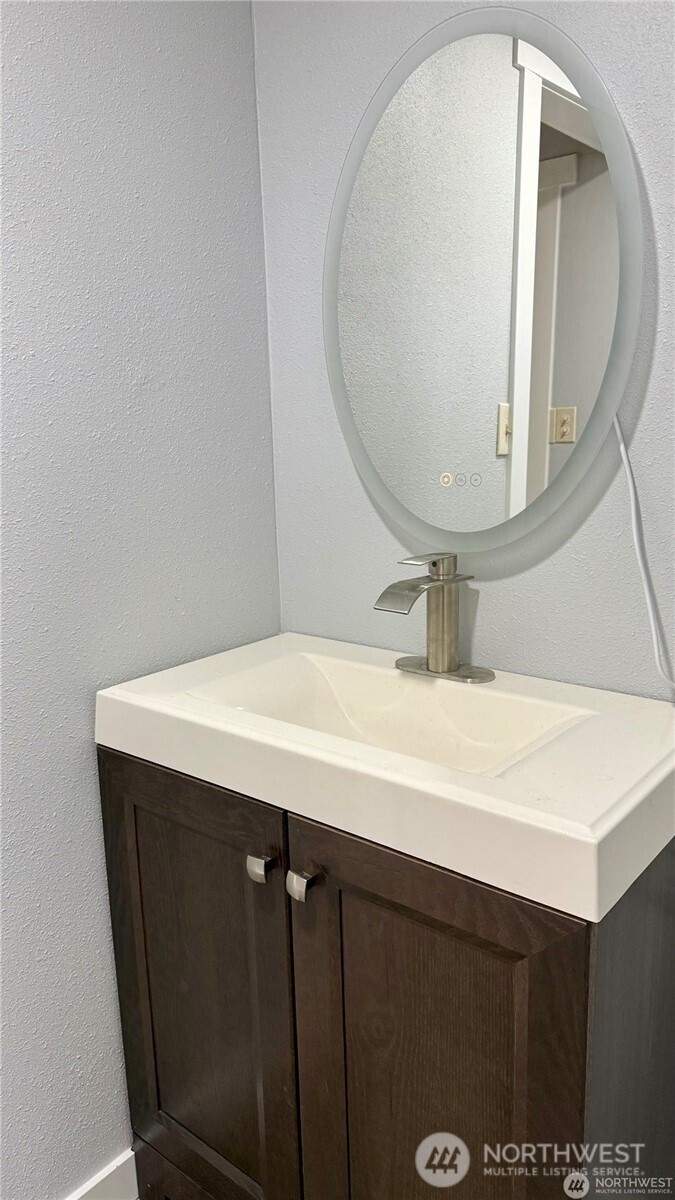 13676 197th Avenue SE, Renton, WA 98059