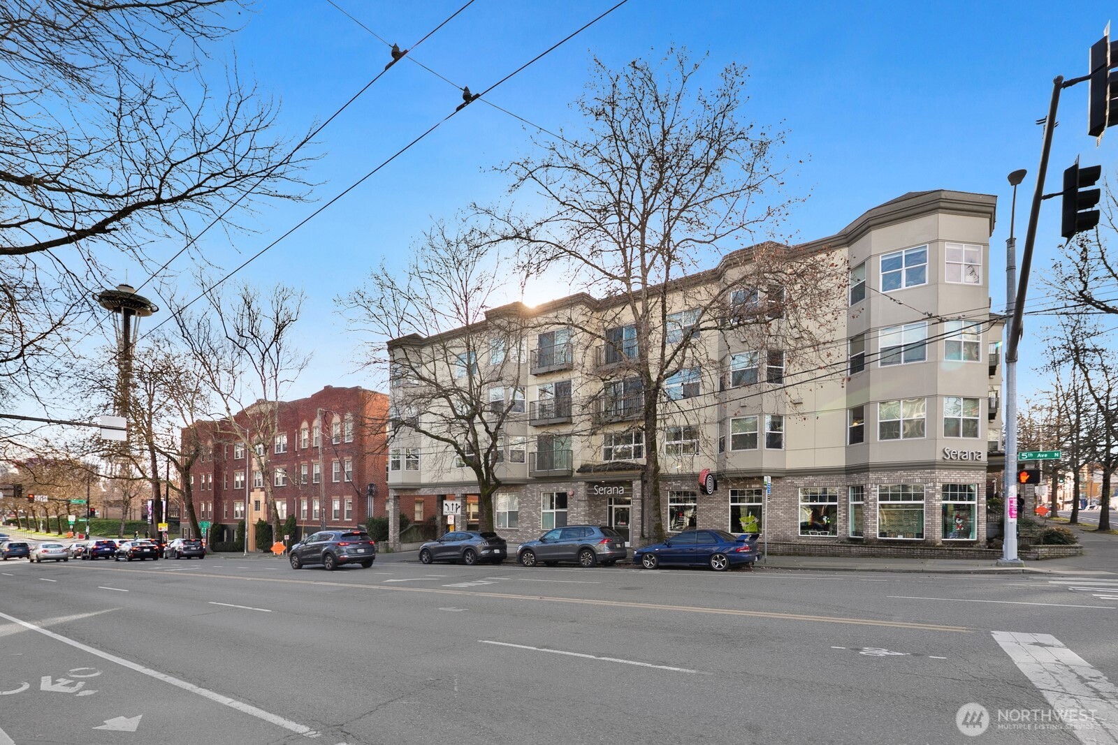 621 5 Avenue N #301, Seattle, WA 98109