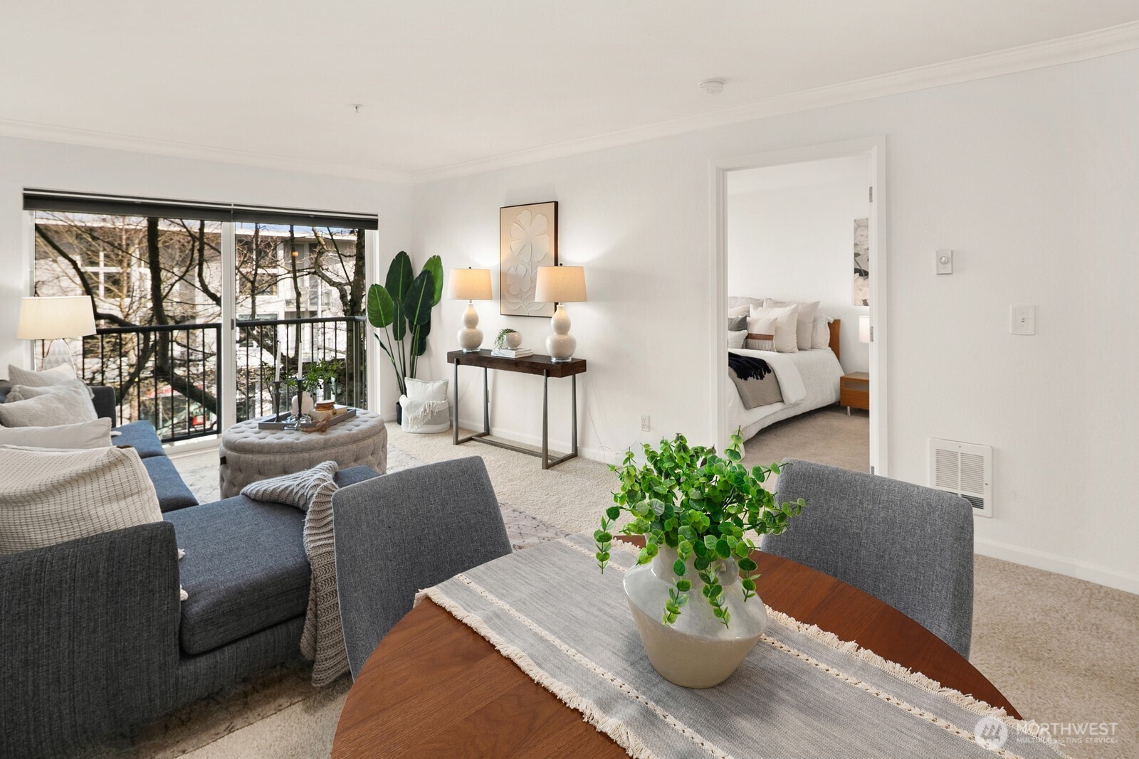 621 5 Avenue N #301, Seattle, WA 98109