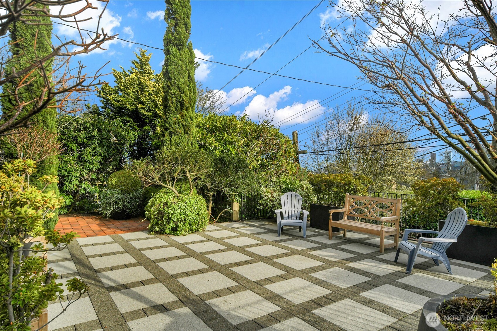 406 Galer Street , Seattle, WA 98109