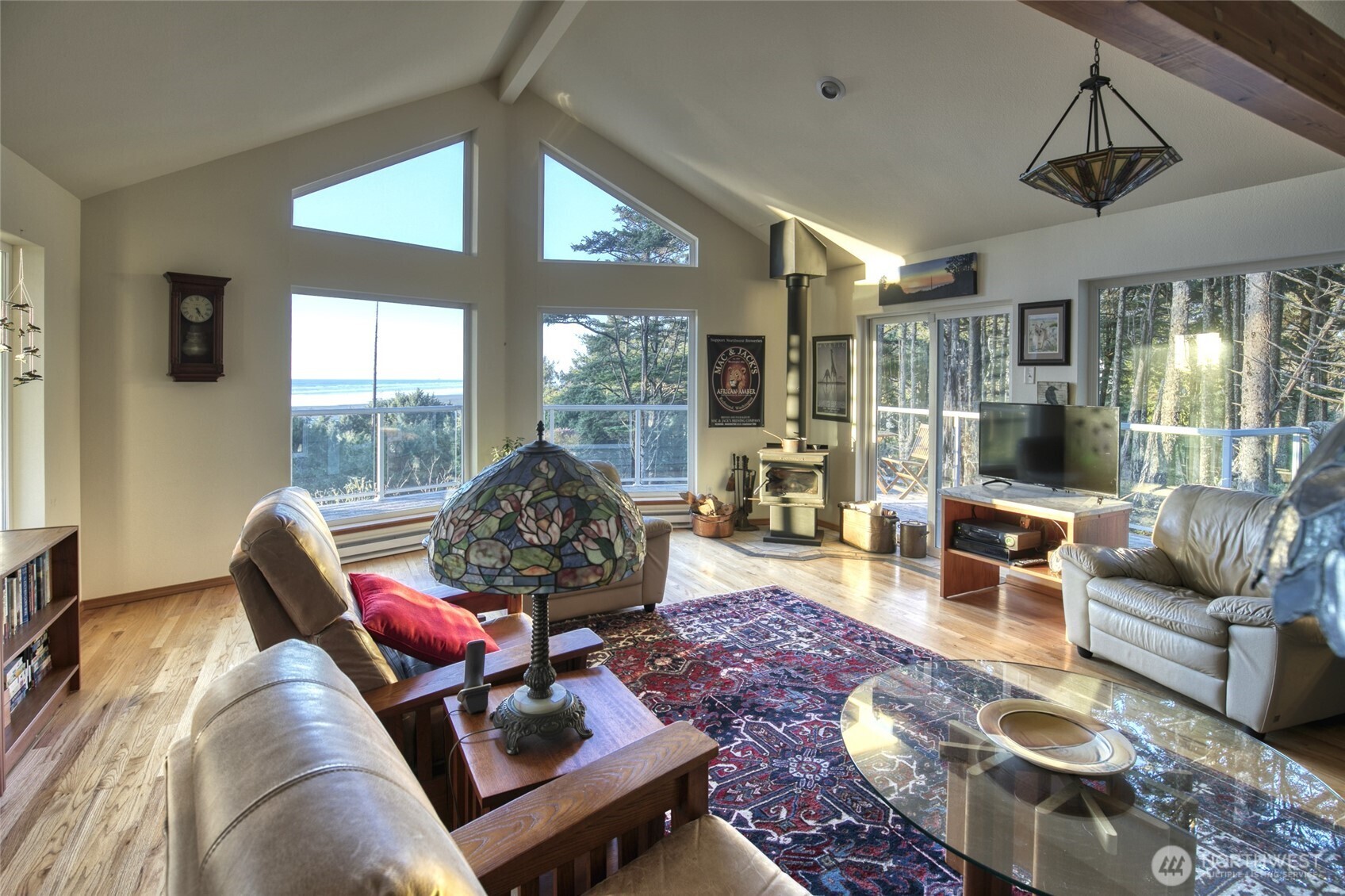 16 Koala Lane , Pacific Beach, WA 98571