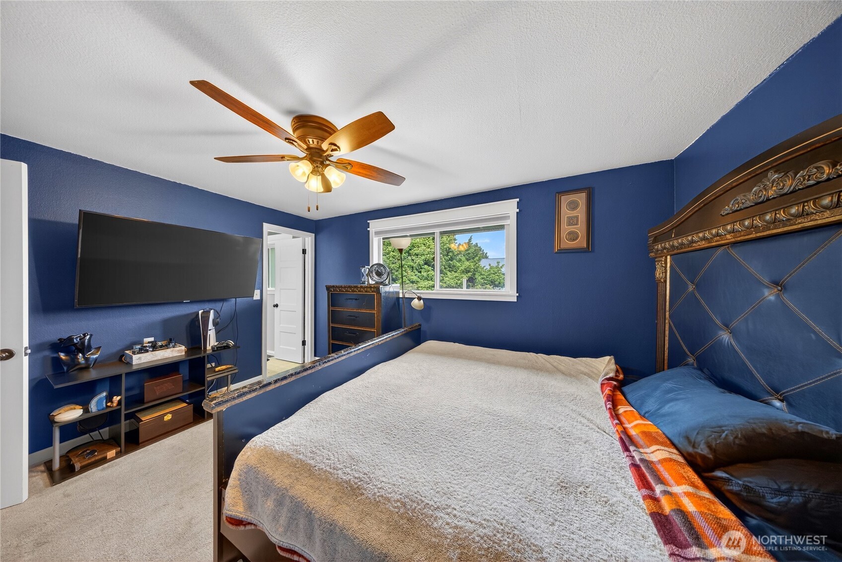 580 SW 3rd Avenue , Oak Harbor, WA 98277-5111