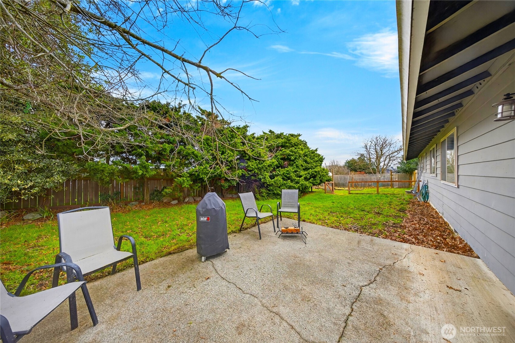 580 SW 3rd Avenue , Oak Harbor, WA 98277-5111