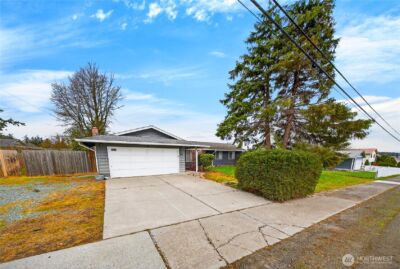 580 SW 3rd Avenue , Oak Harbor, WA 98277-5111 - Photo 3