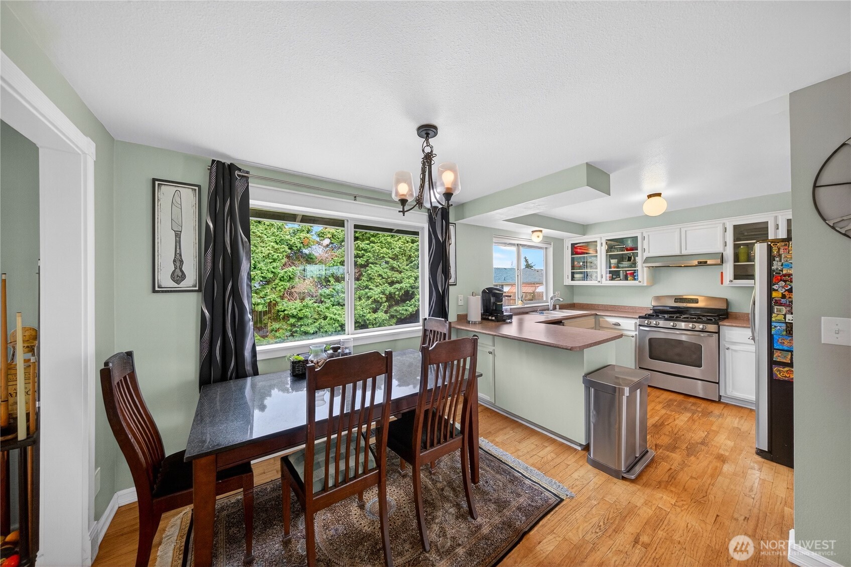 580 SW 3rd Avenue , Oak Harbor, WA 98277-5111