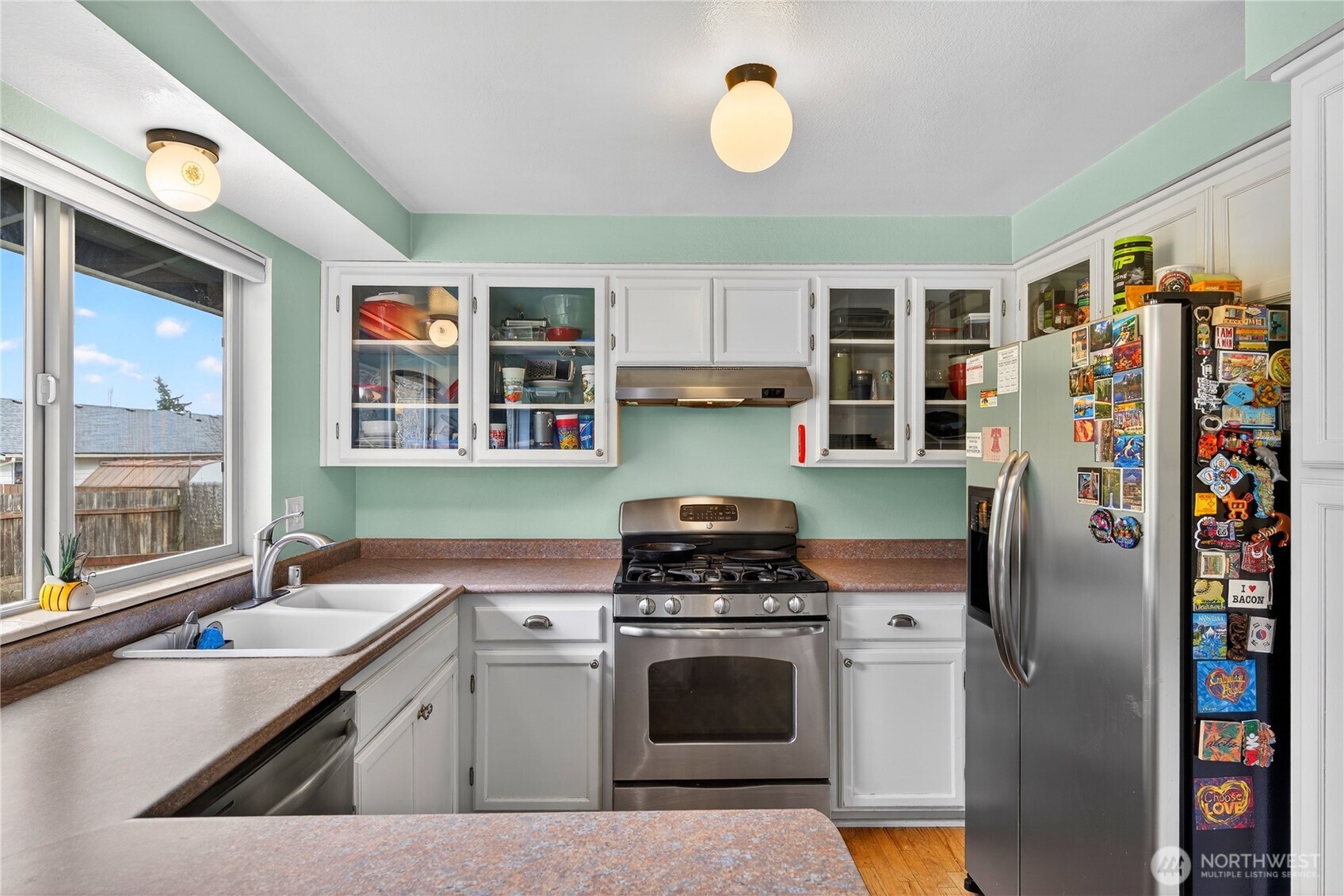 580 SW 3rd Avenue , Oak Harbor, WA 98277-5111