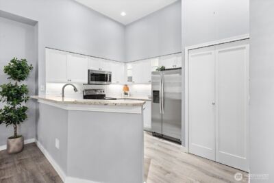 16125 Juanita Woodinville Way NE #403, Bothell, WA 98011 - Photo 6