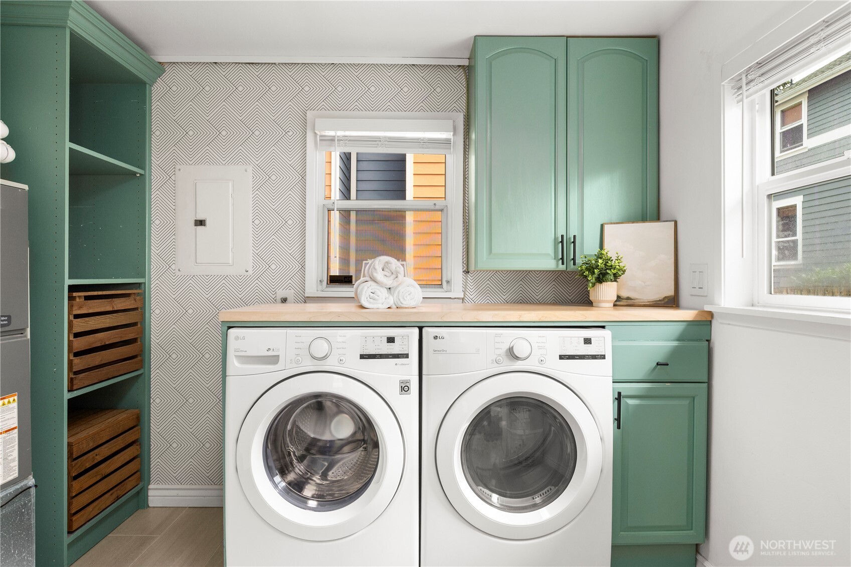 14052 Midvale Avenue N, Seattle, WA 98133