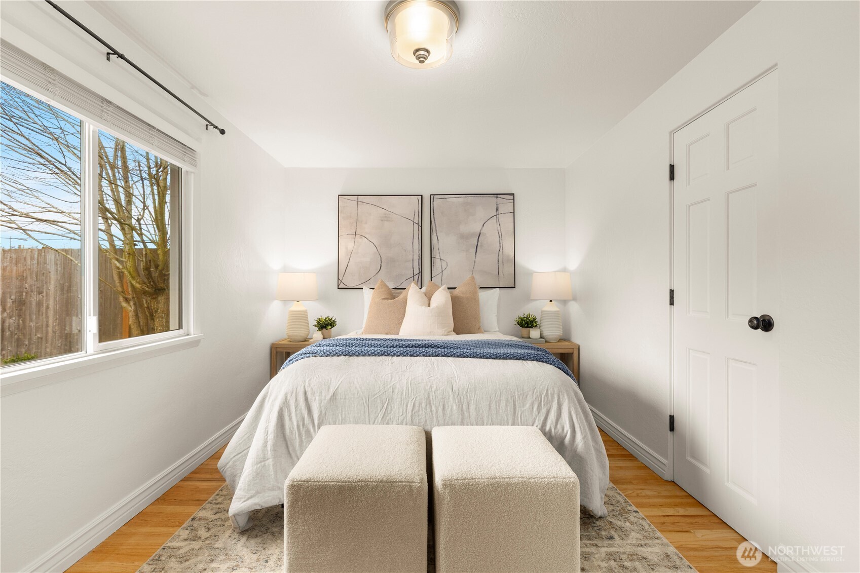 14052 Midvale Avenue N, Seattle, WA 98133