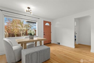 14052 Midvale Avenue N, Seattle, WA 98133 - Photo 8