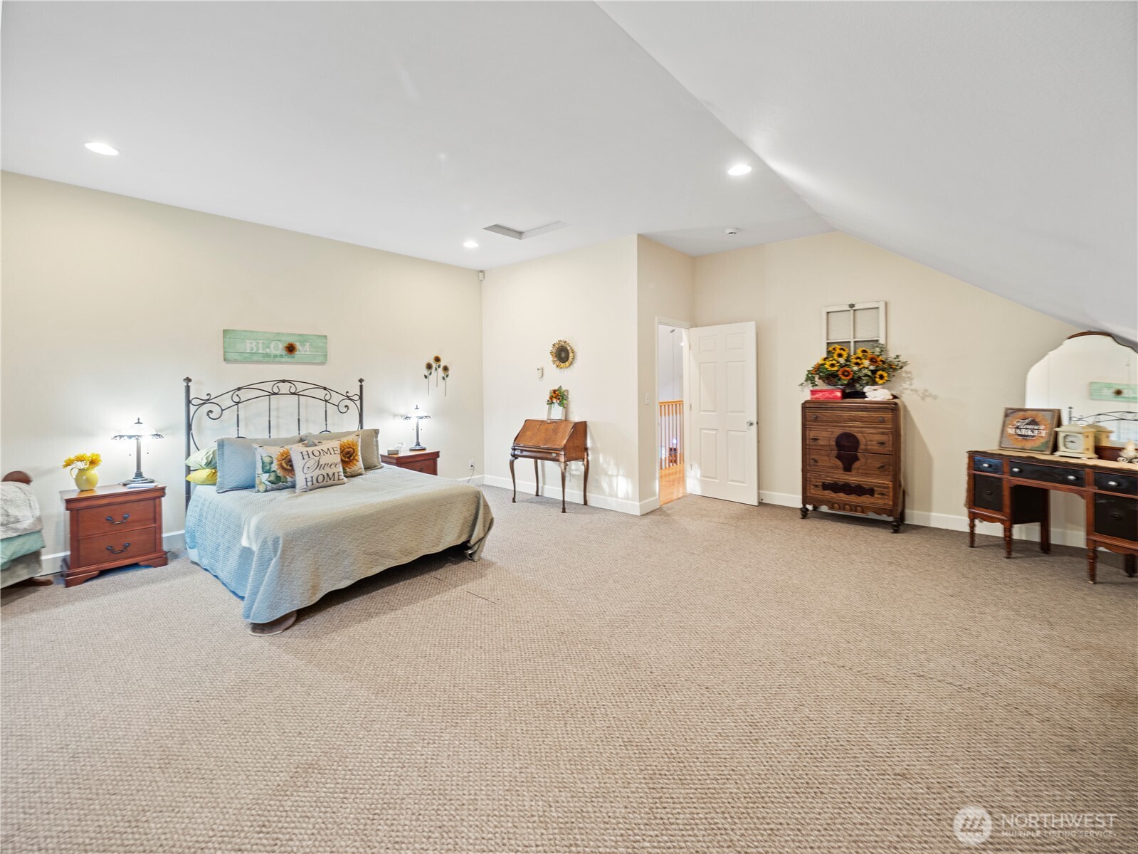 12811 Kapowsin Highlands Drive E, Graham, WA 98338