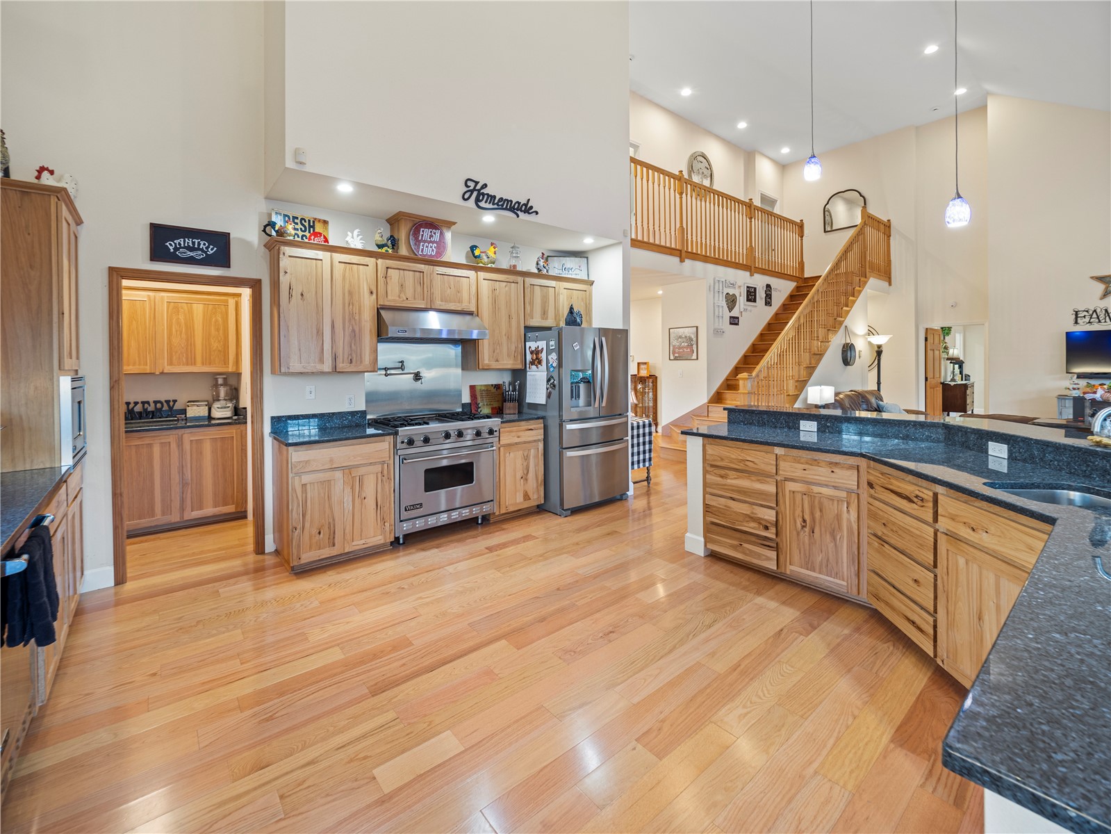 12811 Kapowsin Highlands Drive E, Graham, WA 98338