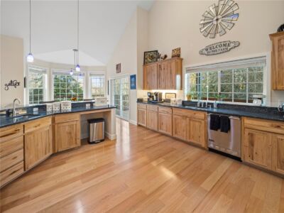 12811 Kapowsin Highlands Drive E, Graham, WA 98338 - Photo 9