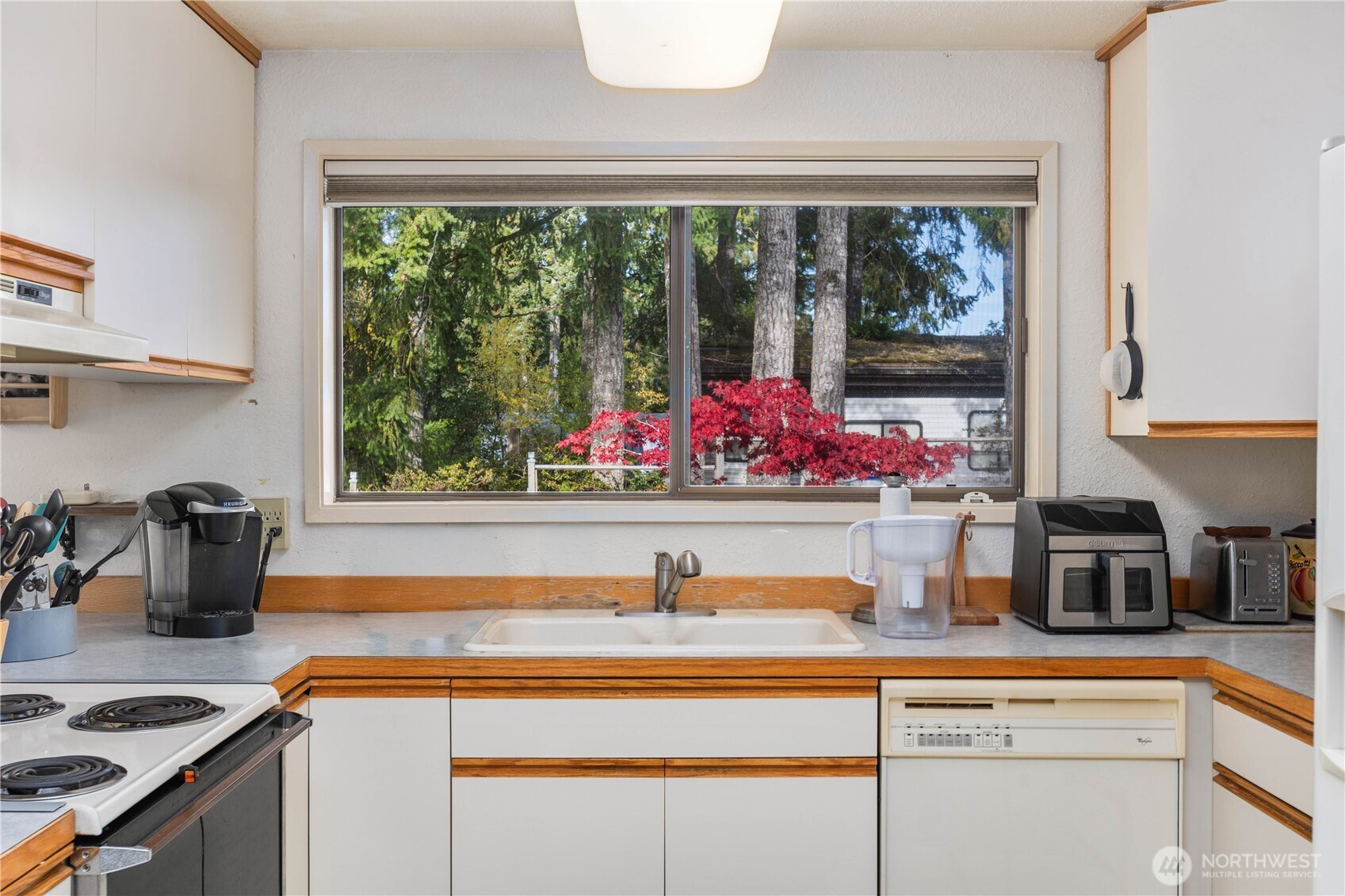 350 Olympic Drive E, Grapeview, WA 98546