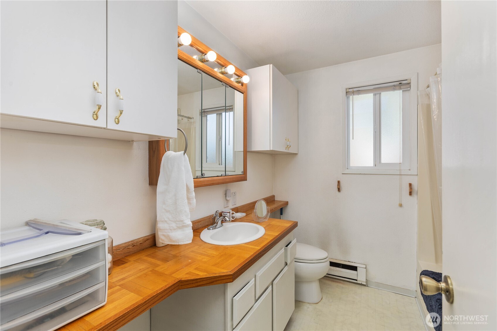 350 Olympic Drive E, Grapeview, WA 98546