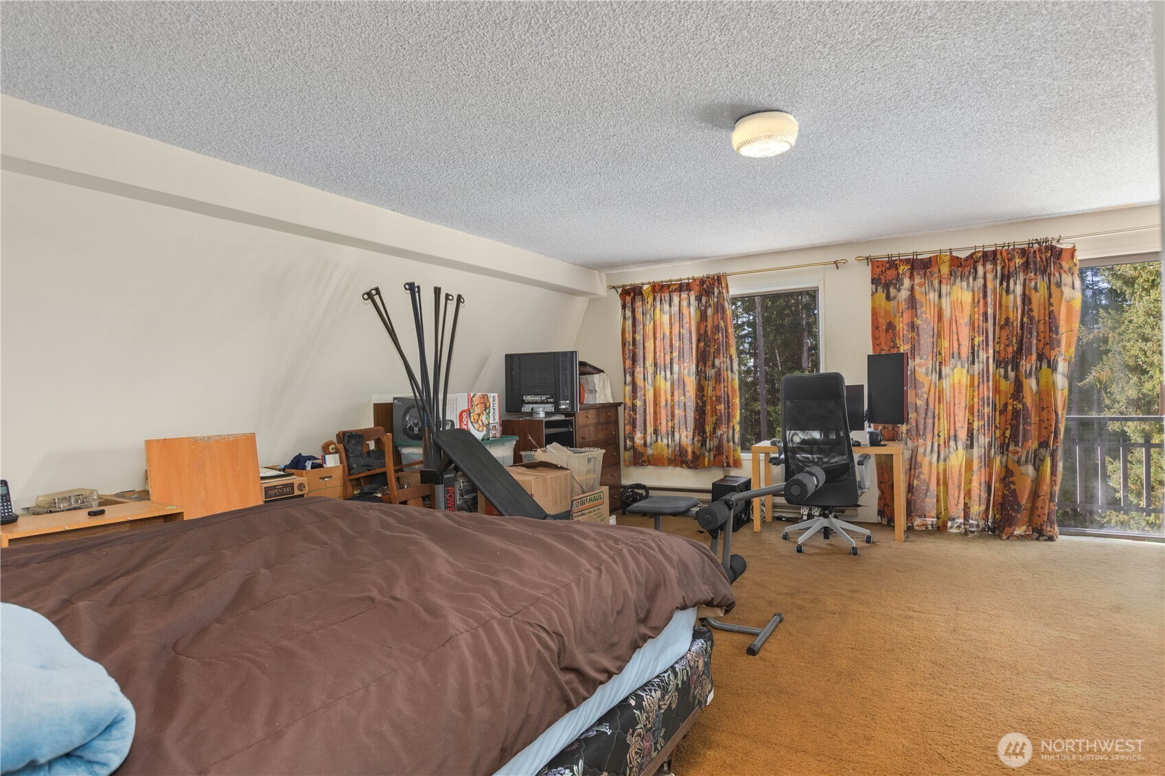 350 Olympic Drive E, Grapeview, WA 98546