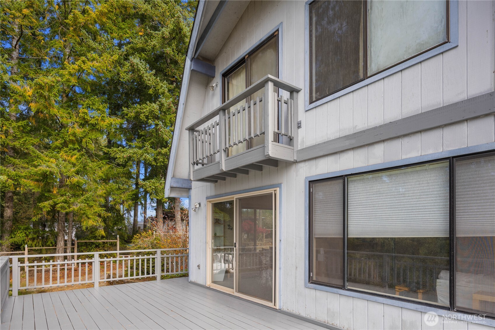350 Olympic Drive E, Grapeview, WA 98546