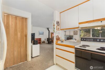 350 Olympic Drive E, Grapeview, WA 98546 - Photo 10