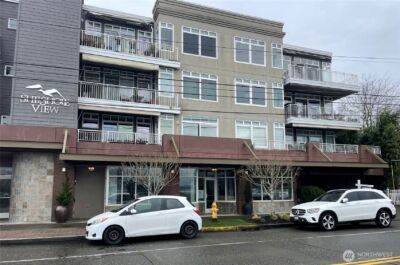 6044 Seaview Avenue NW #102, Seattle, WA 98107