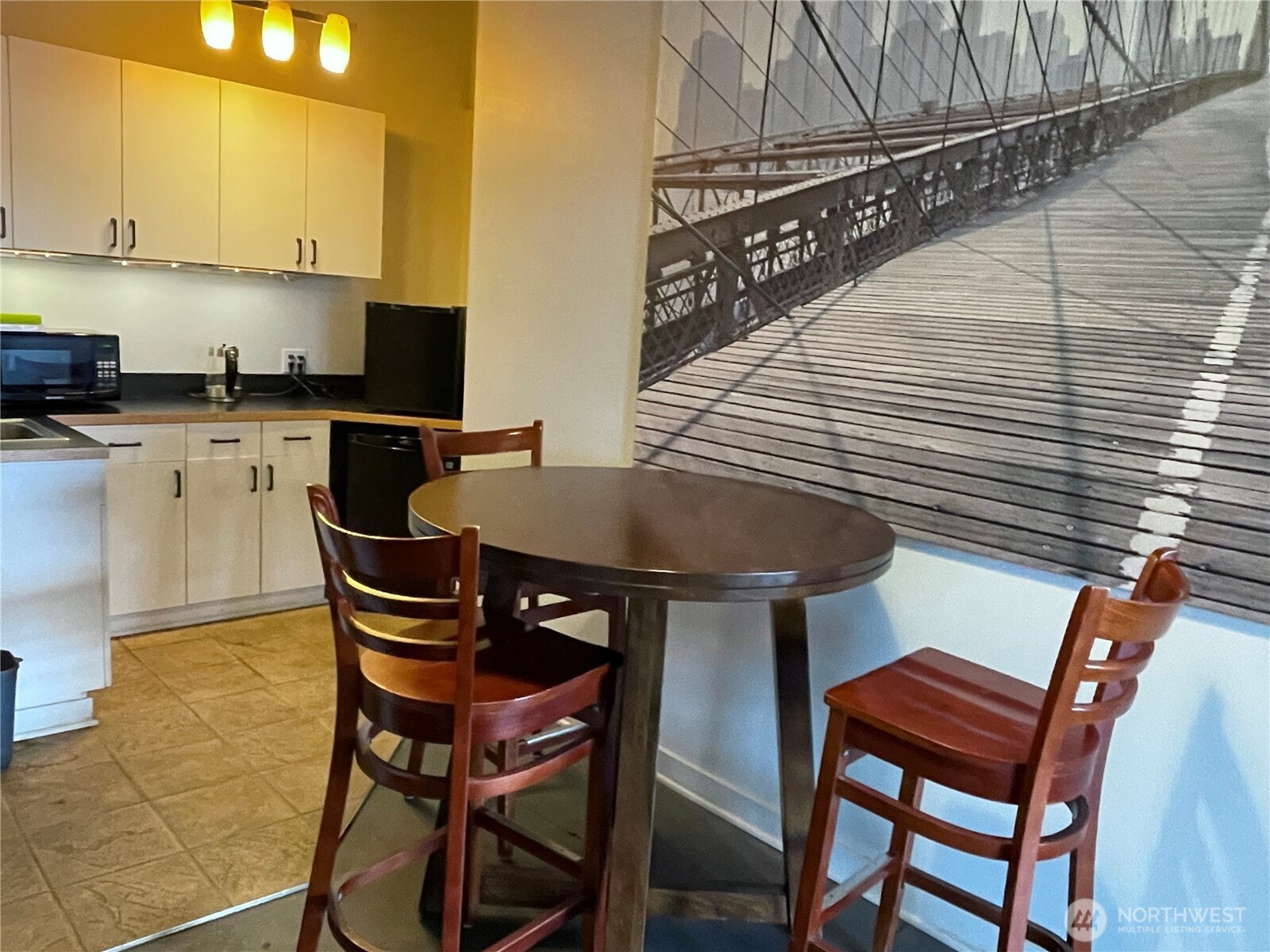 6044 Seaview Avenue NW #102, Seattle, WA 98107