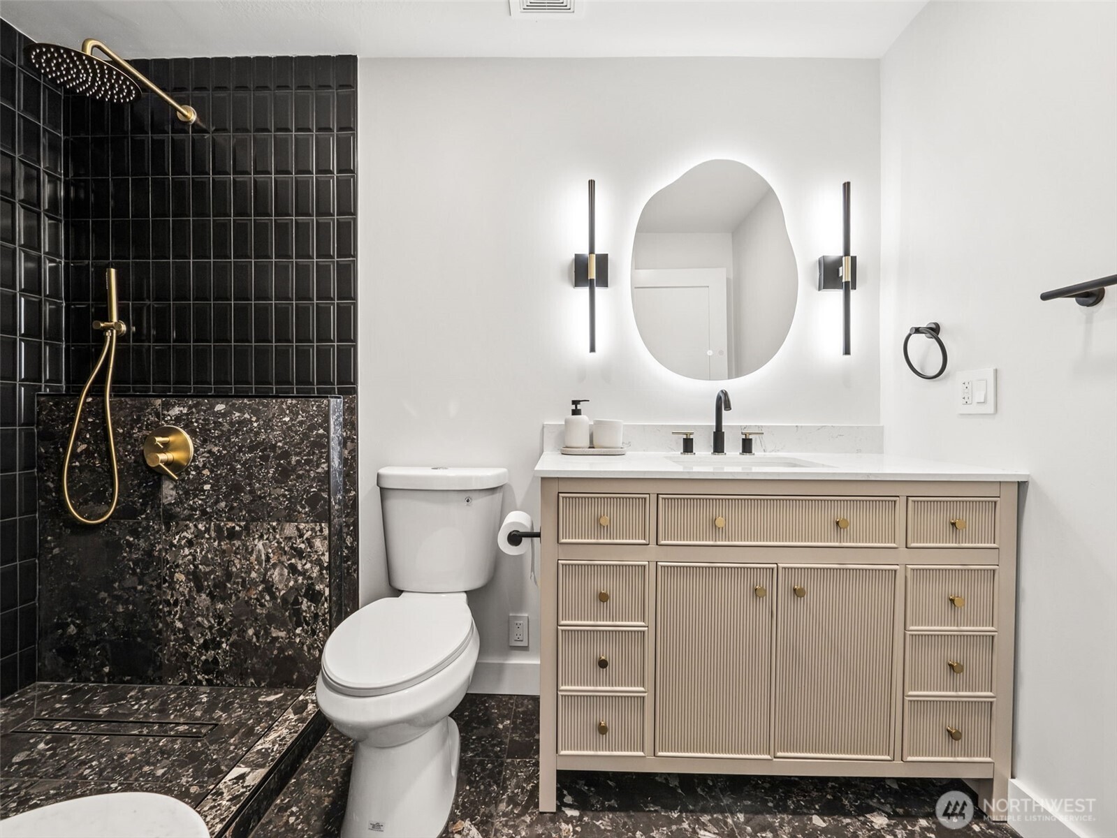 13618 SE 141st Street , Renton, WA 98059