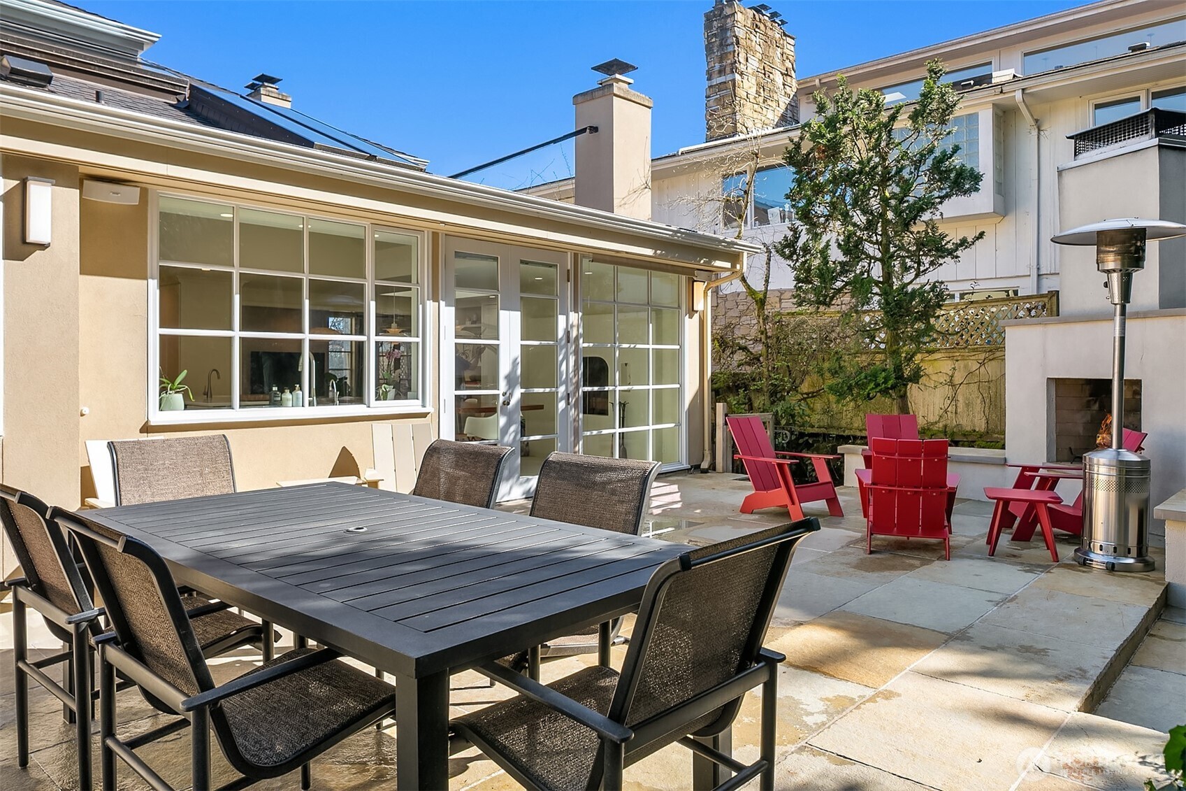 453 McGilvra Boulevard E, Seattle, WA 98112