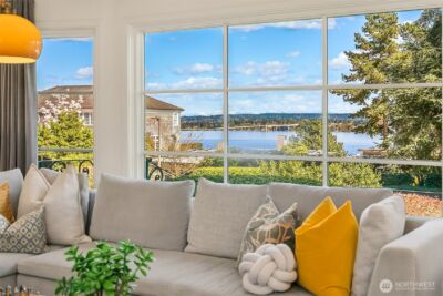 453 McGilvra Boulevard E, Seattle, WA 98112 - Photo 4