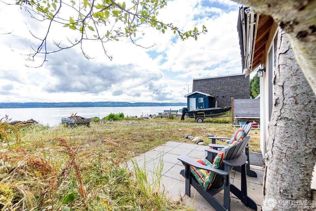 22 H S Beach Drive , Hat Island, WA 98206