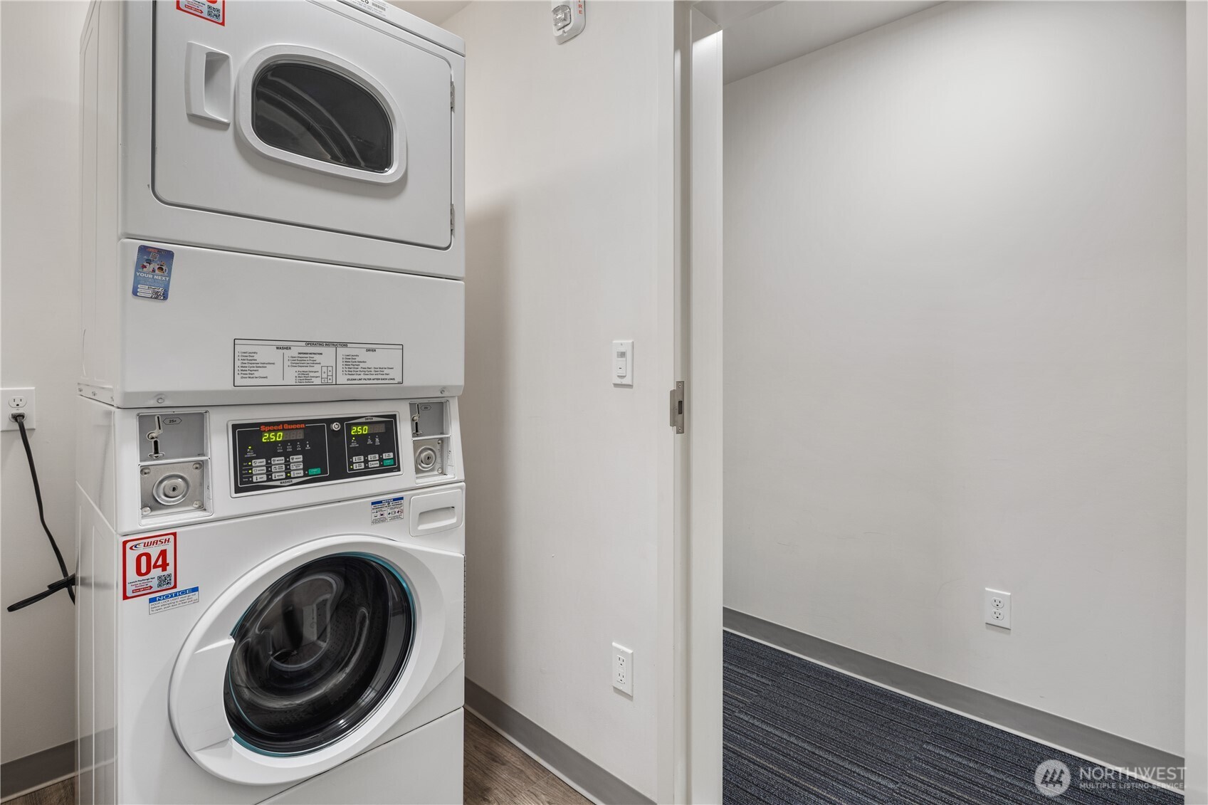 4046 8th Avenue NE, Seattle, WA 98105