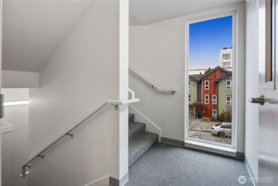 4046 8th Avenue NE, Seattle, WA 98105 - Photo 23