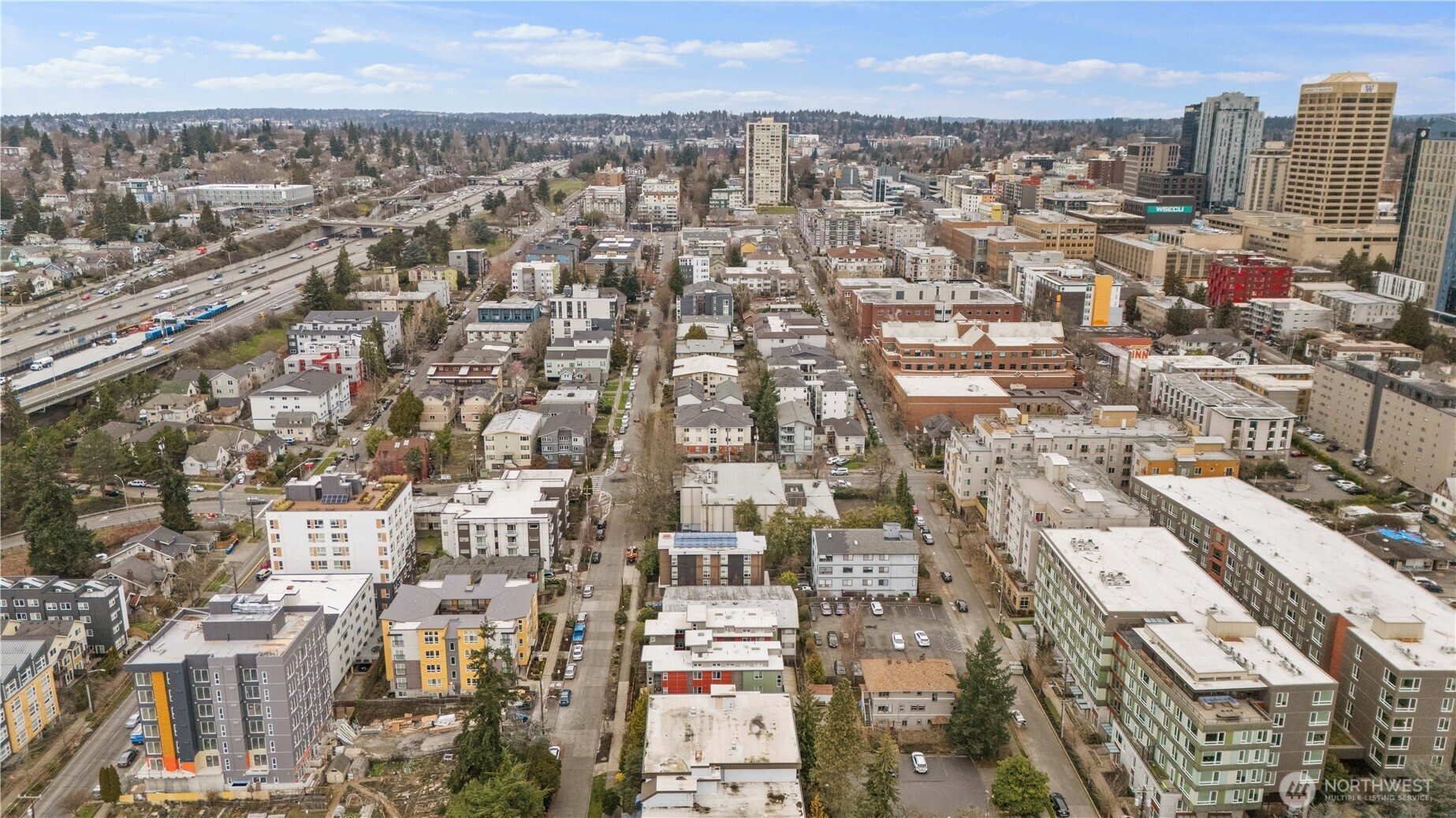 4046 8th Avenue NE, Seattle, WA 98105