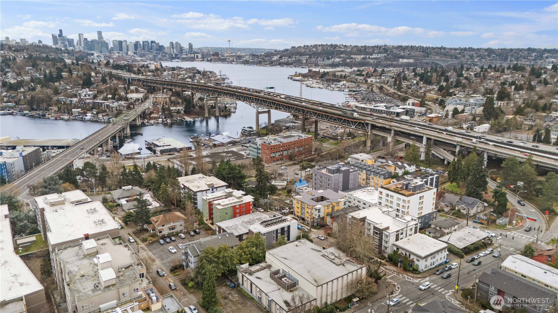 4046 8th Avenue NE, Seattle, WA 98105