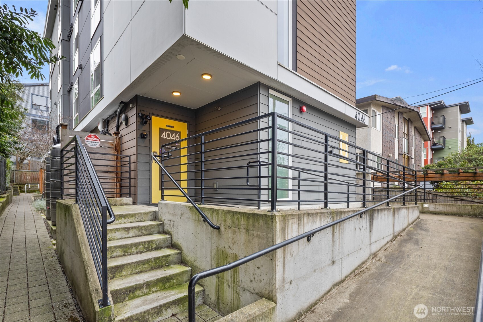 4046 8th Avenue NE, Seattle, WA 98105