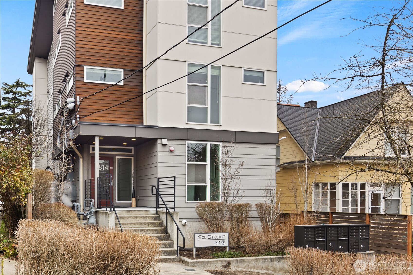 1814 E John Street , Seattle, WA 98112