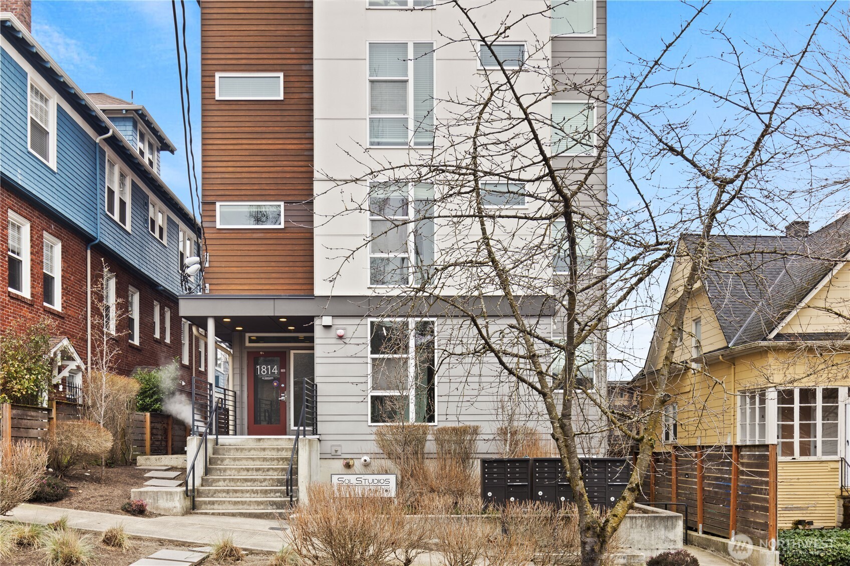 1814 E John Street , Seattle, WA 98112