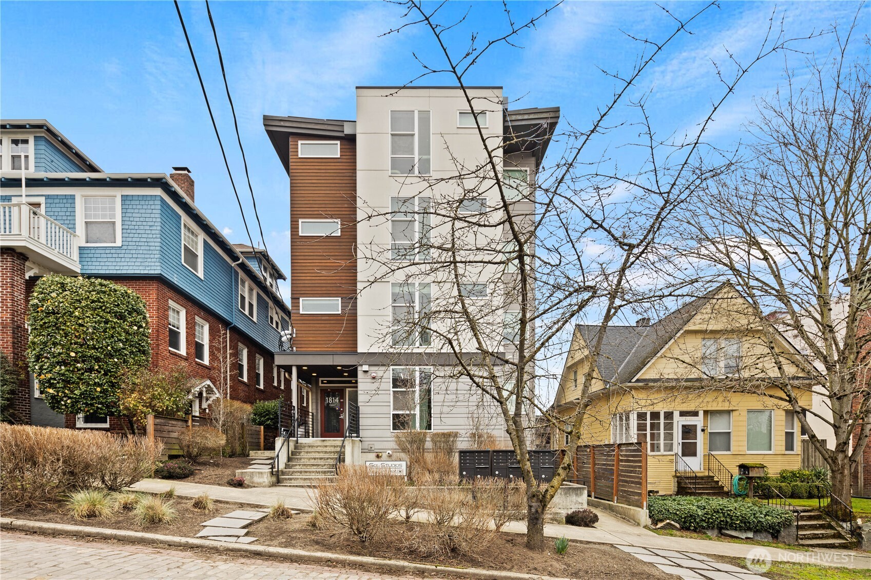 1814 E John Street , Seattle, WA 98112