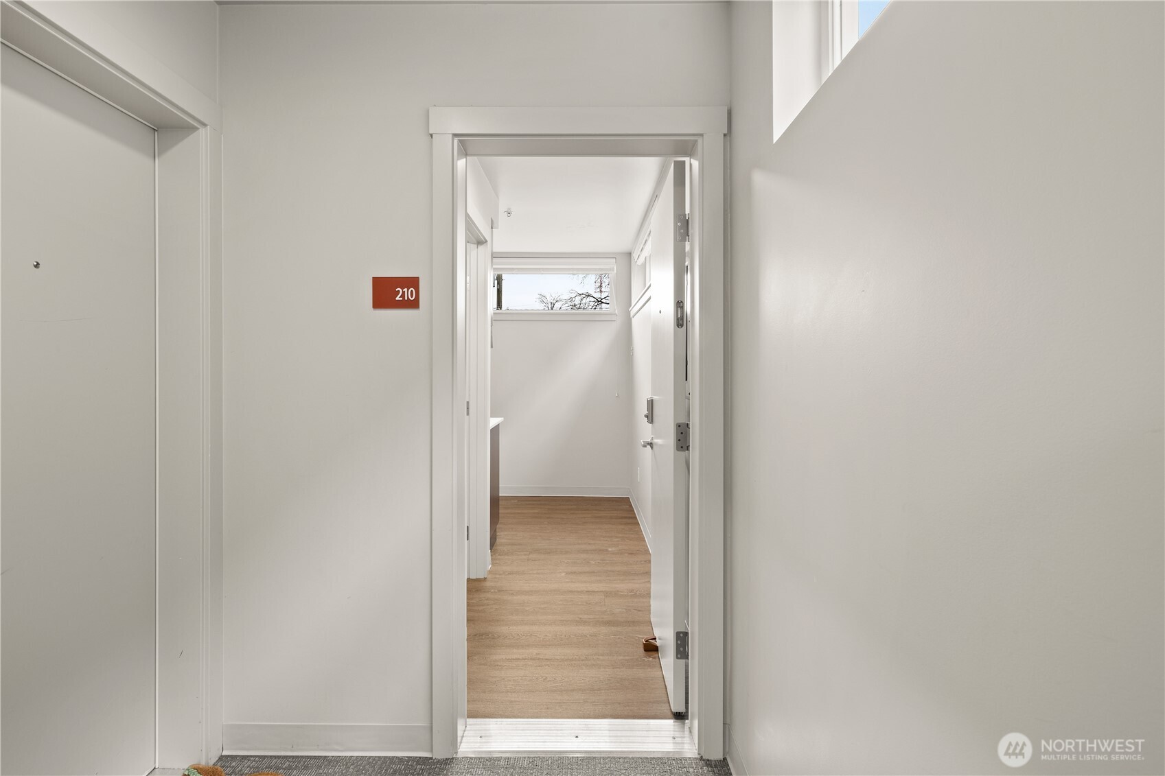 1814 E John Street , Seattle, WA 98112