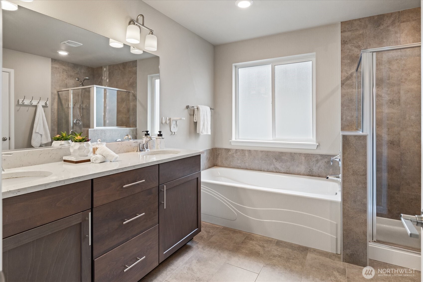 25620 204th Place SE, Covington, WA 98042