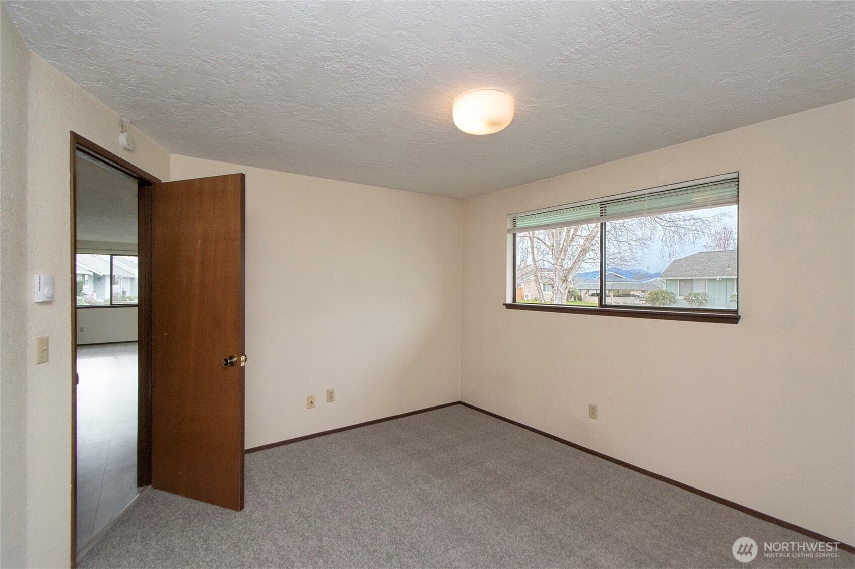 830 N Canterbury Court , Sequim, WA 98382