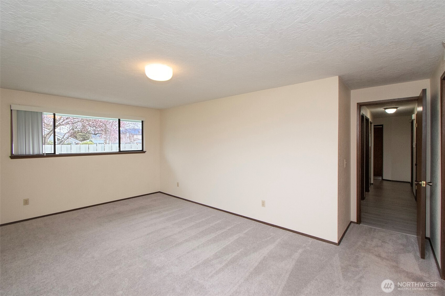 830 N Canterbury Court , Sequim, WA 98382