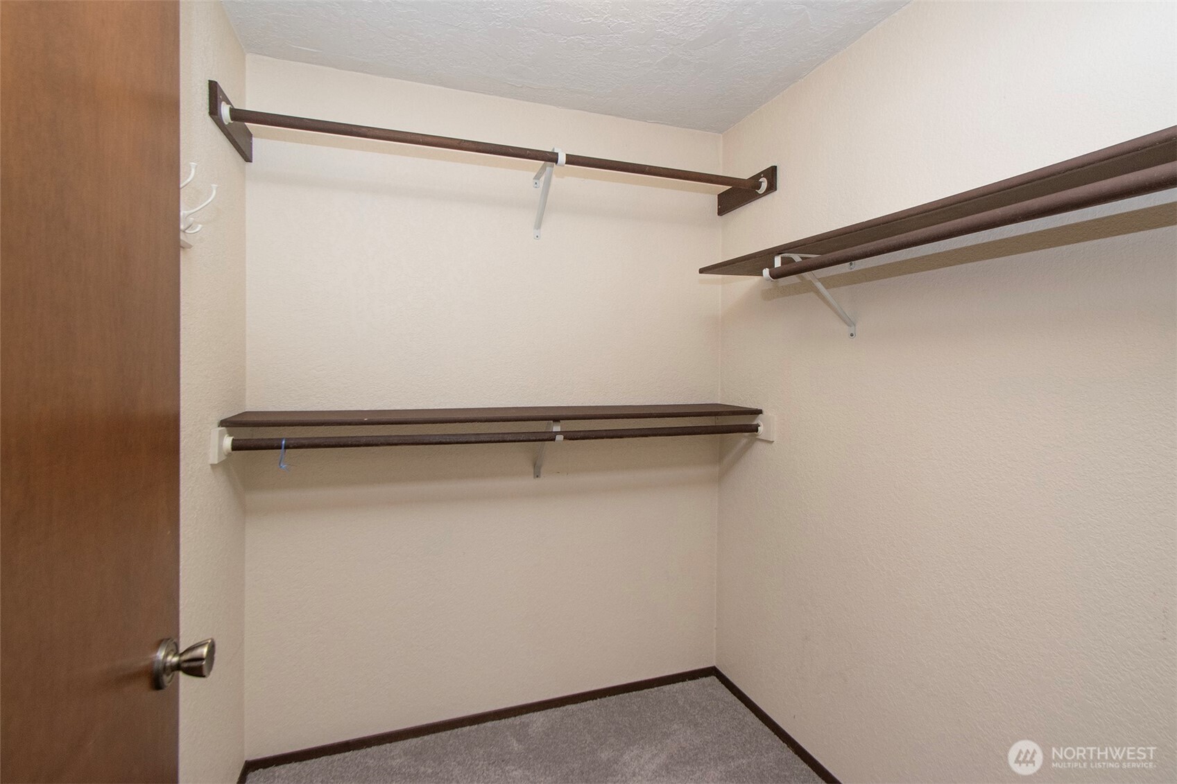 830 N Canterbury Court , Sequim, WA 98382