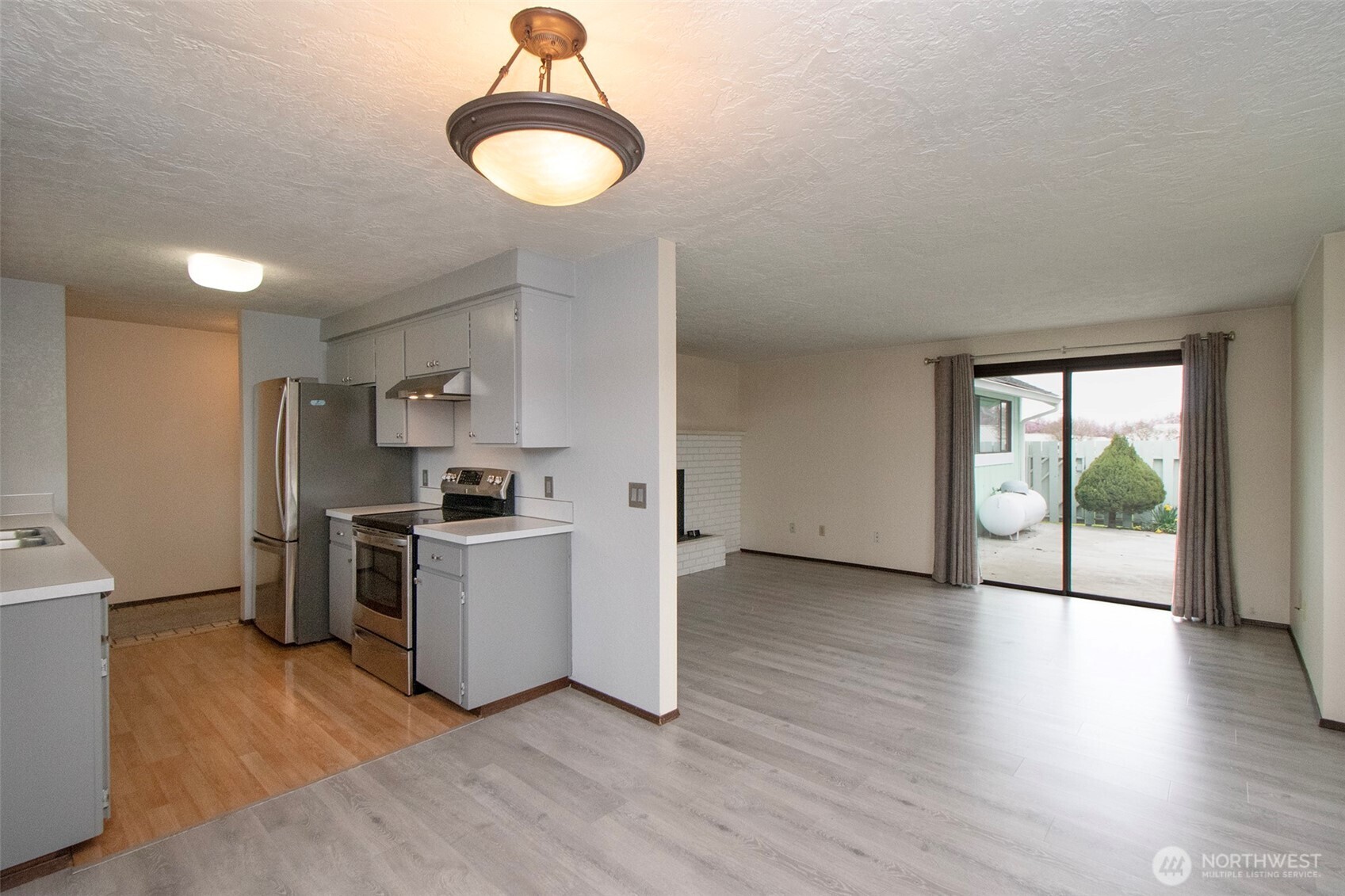 830 N Canterbury Court , Sequim, WA 98382