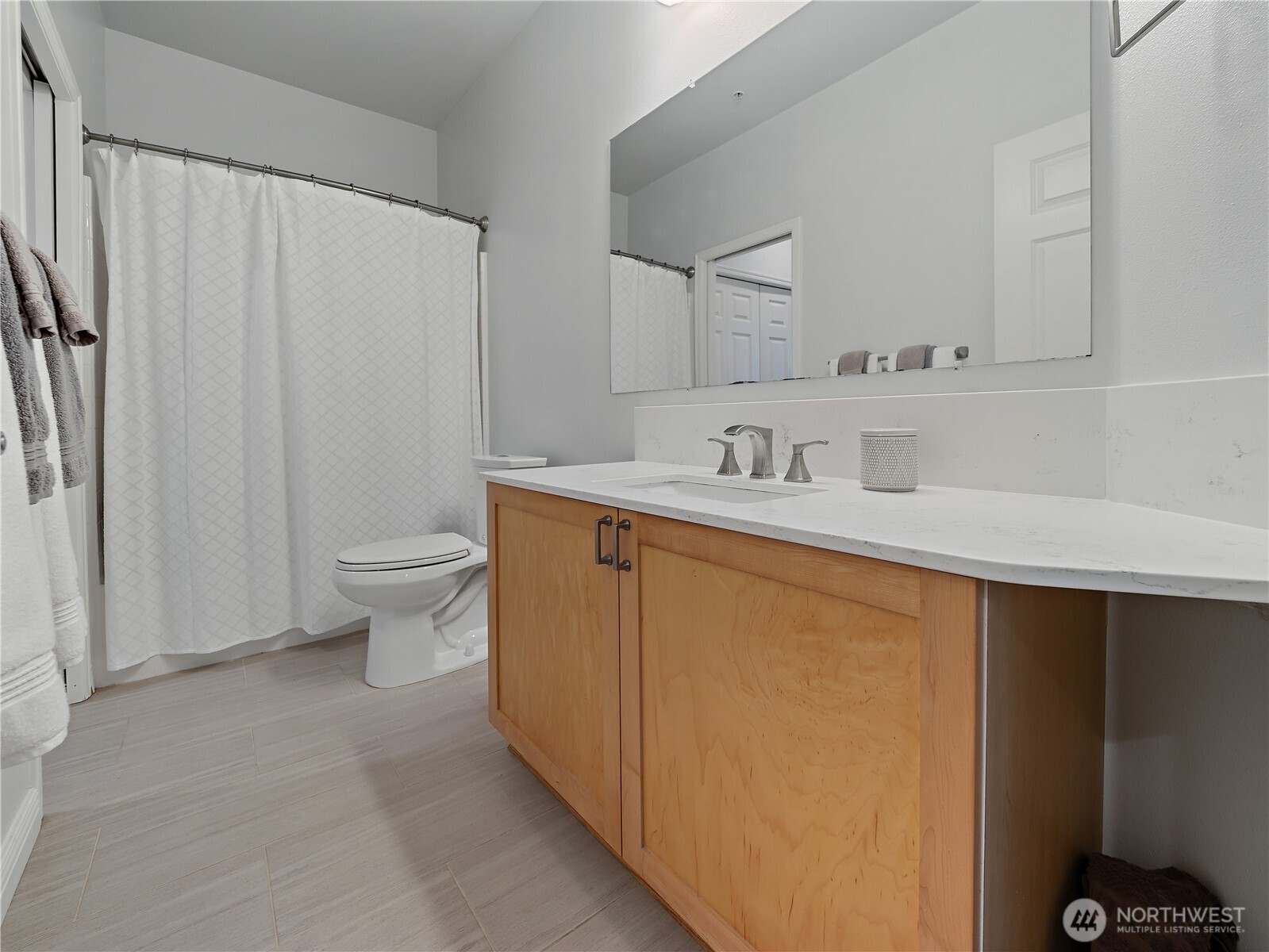 9205 122nd Court NE #6, Kirkland, WA 98033