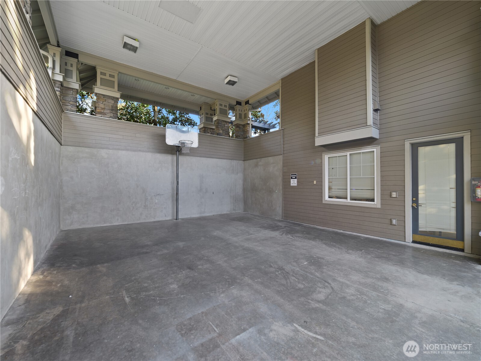 9205 122nd Court NE #6, Kirkland, WA 98033