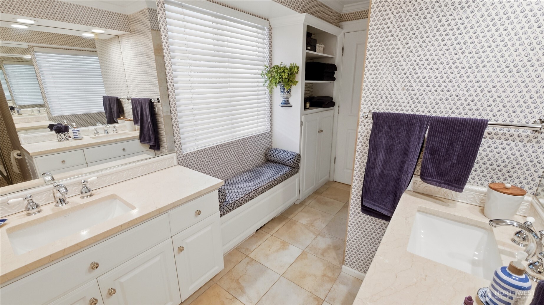 10506 Robin Hood Drive , Edmonds, WA 98020