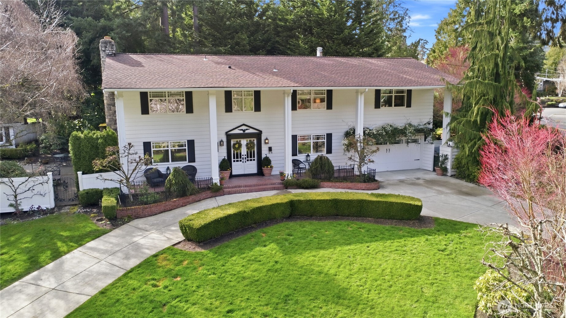 10506 Robin Hood Drive , Edmonds, WA 98020